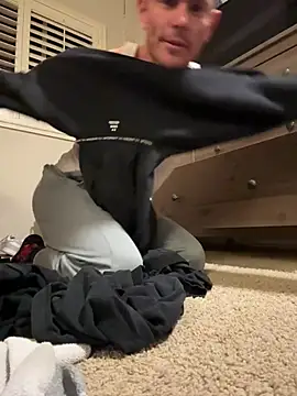 Snapshot of pussyaddict21 chatting on 12-29-24, 03:22 pussyaddict21 online show from 12-29-24, 03:22