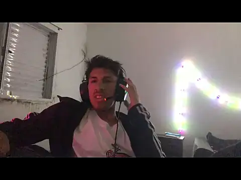 axel2leiva online show from 10-13-25, 06:26