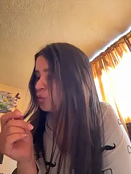 latinfemale online show from 07-25-26, 04:24