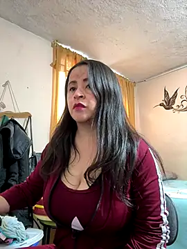 latinfemale online show from 11-21-25, 09:14