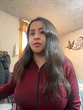 latinfemale online show from 04-17-26, 09:17