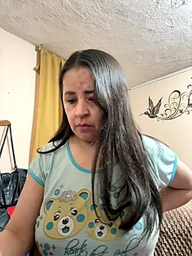 latinfemale online show from 11-07-25, 01:21