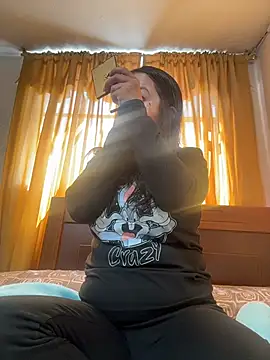 latinfemale online show from 04-14-26, 03:17