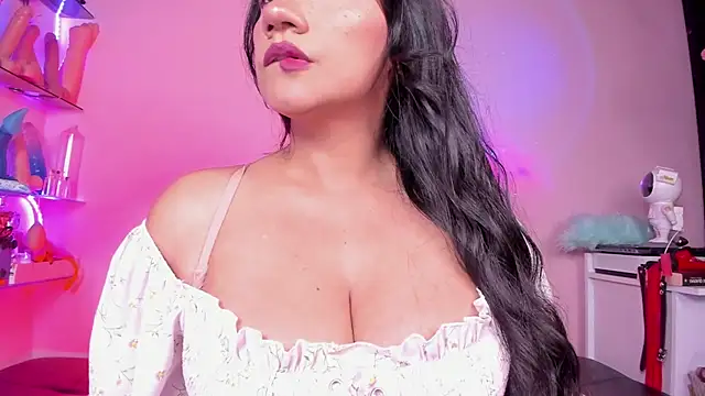 christymilkk online show from 11-19-25, 12:43