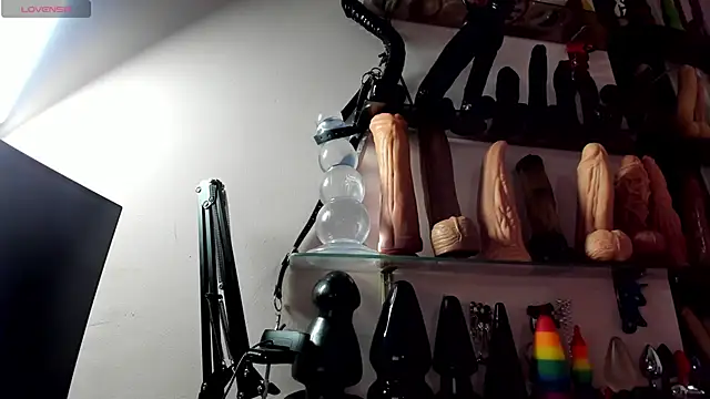 christymilkk online show from 02-05-26, 01:01