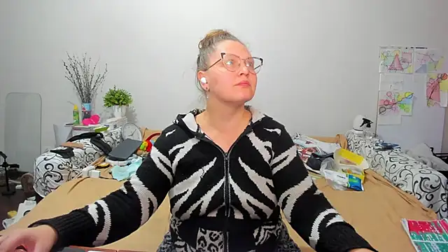 IamYourNarcotic online show from 02-25-26, 04:18