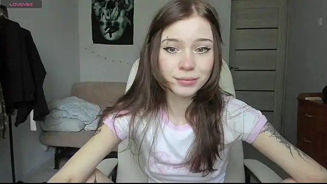 Nancy ston online show from 06-21-26, 01:39