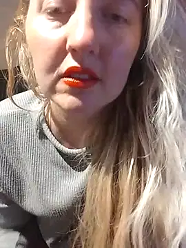 Snapshot of Mllesha74000 chatting on 03-22-25, 06:25 Mllesha74000 online show from 03-22-25, 06:25