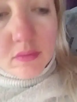 Snapshot of Mllesha74000 chatting on 03-02-25, 04:47 Mllesha74000 online show from 03-02-25, 04:47