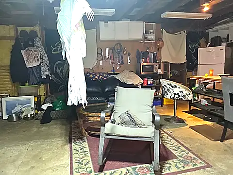 canadacockinme online show from 10-06-25, 04:35