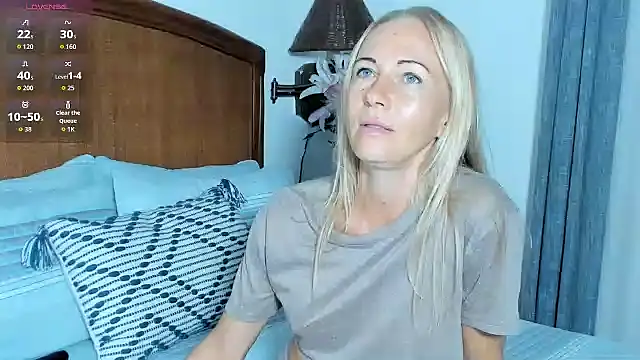 Christine 35 online show from 06-08-26, 10:49