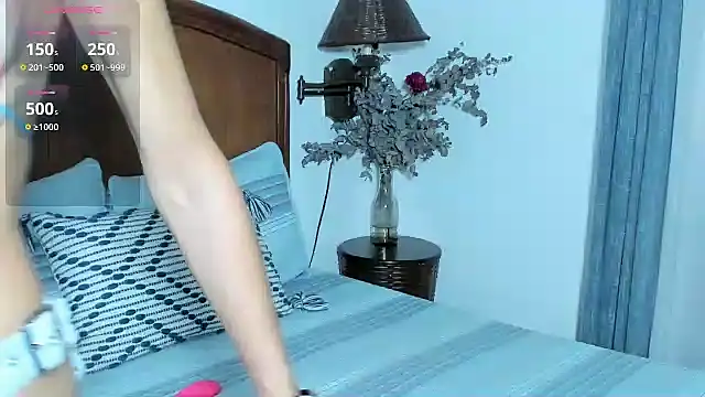 Christine 35 online show from 07-19-26, 12:35
