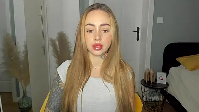 sexyCoralie online show from 04-02-26, 07:04