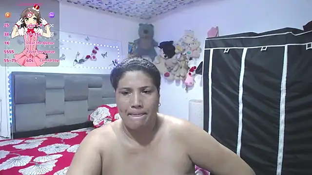 Snapshot of Sharloth_milf chatting on 06-10-26, 09:38 Sharloth milf online show from 06-10-26, 09:38