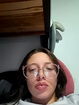 linda-schmidt online show from 06-11-26, 03:36