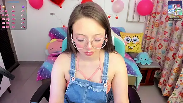 Snapshot of linda-schmidt chatting on 03-05-25, 10:10 linda-schmidt online show from 03-05-25, 10:10