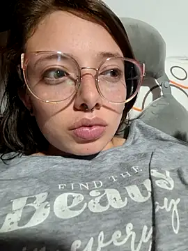 linda-schmidt online show from 07-22-26, 02:57
