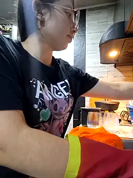 linda-schmidt online show from 12-16-25, 01:21