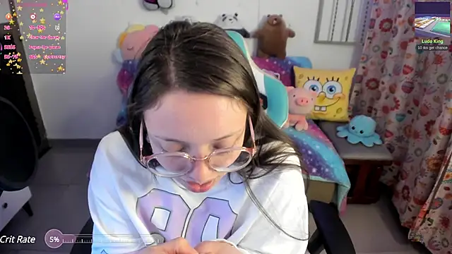 Snapshot of linda-schmidt chatting on 02-02-25, 04:37 linda-schmidt online show from 02-02-25, 04:37