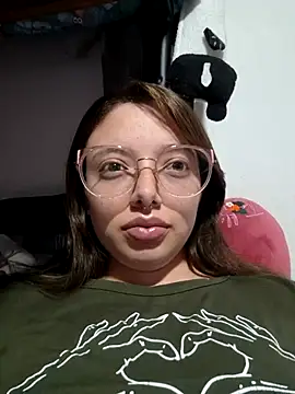 Snapshot of linda-schmidt chatting on 03-16-25, 11:37 linda-schmidt online show from 03-16-25, 11:37