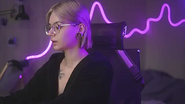 alyssa sweet online show from 05-13-26, 03:02