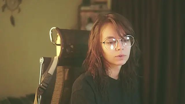 Snapshot of alyssa_sweet chatting on 01-19-26, 05:33 alyssa sweet online show from 01-19-26, 05:33