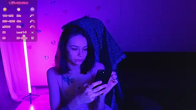 alyssa sweet online show from 02-13-25, 01:40