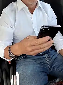 Snapshot of giorgio481510 chatting on 02-28-25, 09:47 giorgio481510 online show from 02-28-25, 09:47