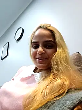 Snapshot of DirtySnowball69 chatting on 10-09-25, 03:34 DirtySnowball69 online show from 10-09-25, 03:34