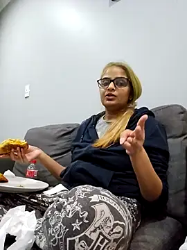 Snapshot of DirtySnowball69 chatting on 09-14-25, 03:56 DirtySnowball69 online show from 09-14-25, 03:56