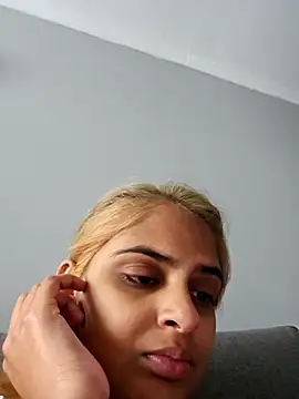 Snapshot of DirtySnowball69 chatting on 09-17-25, 12:29 DirtySnowball69 online show from 09-17-25, 12:29