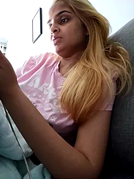 Snapshot of DirtySnowball69 chatting on 09-18-25, 01:25 DirtySnowball69 online show from 09-18-25, 01:25