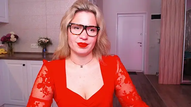HotTiffani online show from 09-22-25, 07:36