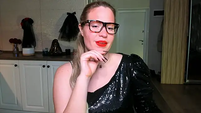 HotTiffani online show from 10-26-25, 12:27