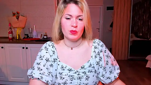 HotTiffani online show from 02-24-26, 01:01