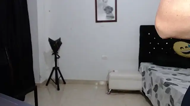 venuz mendoza20 online show from 11-05-25, 01:25