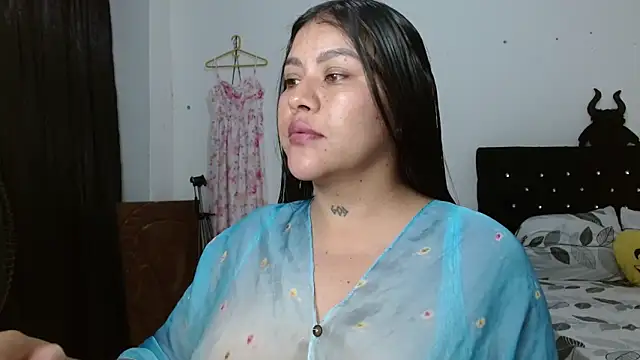 Snapshot of venuz_mendoza20 chatting on 05-11-26, 01:45 venuz mendoza20 online show from 05-11-26, 01:45