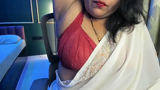 Snapshot of tarivishu23 chatting on 04-27-26, 01:09 tarivishu23 online show from 04-27-26, 01:09