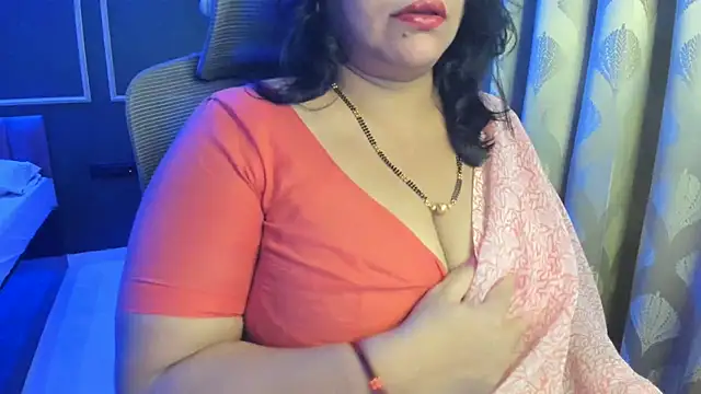 Snapshot of tarivishu23 chatting on 05-14-26, 02:52 tarivishu23 online show from 05-14-26, 02:52