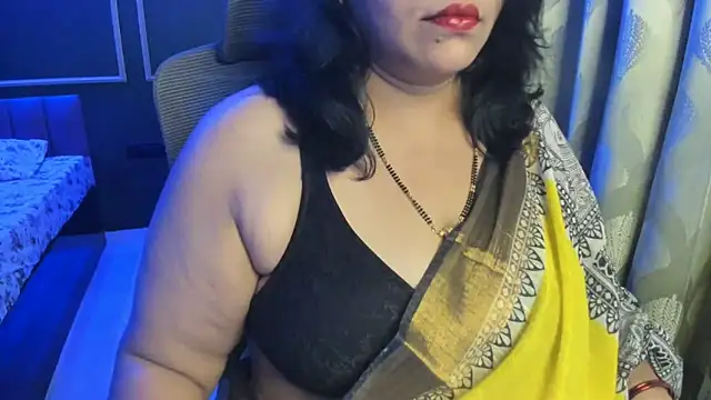 Snapshot of tarivishu23 chatting on 05-11-26, 01:29 tarivishu23 online show from 05-11-26, 01:29