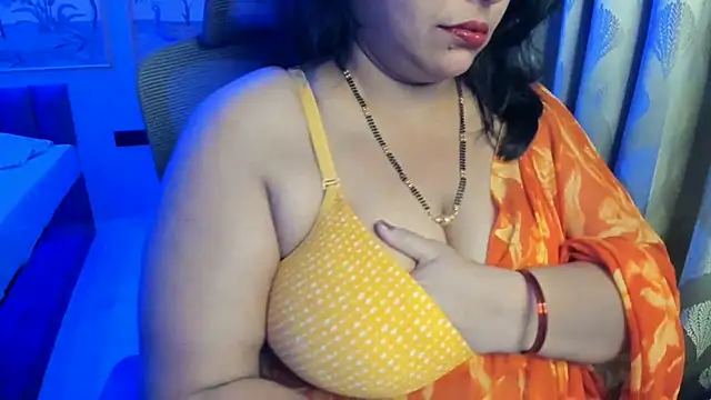 Snapshot of tarivishu23 chatting on 05-18-26, 04:12 tarivishu23 online show from 05-18-26, 04:12