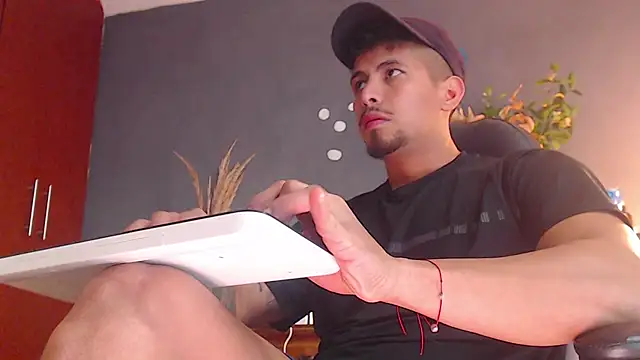 geirge teacherxx online show from 03-19-25, 11:03