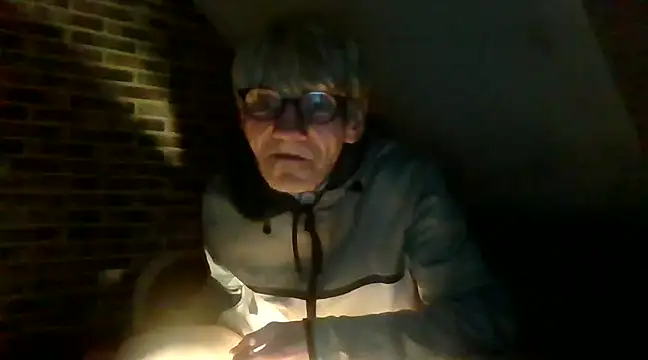 Snapshot of InMeinenMund chatting on 12-06-24, 08:56 InMeinenMund online show from 12-06-24, 08:56