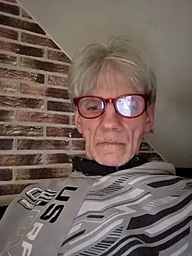 Snapshot of InMeinenMund chatting on 05-03-26, 01:25 InMeinenMund online show from 05-03-26, 01:25