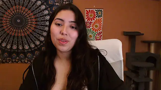 Snapshot of IntimateTales chatting on 02-07-25, 09:26 IntimateTales online show from 02-07-25, 09:26