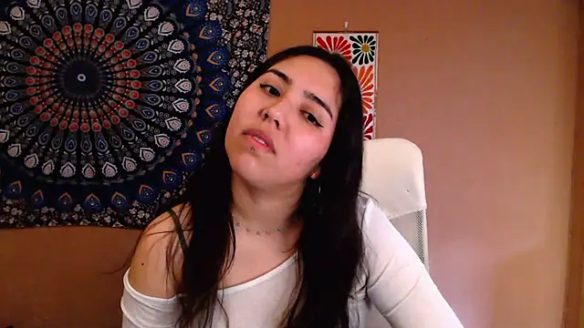 Snapshot of IntimateTales chatting on 03-12-25, 04:46 IntimateTales online show from 03-12-25, 04:46