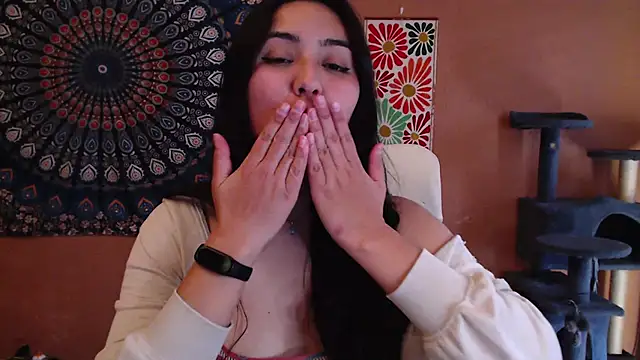 Snapshot of IntimateTales chatting on 02-25-25, 03:42 IntimateTales online show from 02-25-25, 03:42