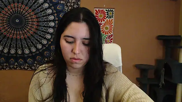 Snapshot of IntimateTales chatting on 01-08-25, 04:11 IntimateTales online show from 01-08-25, 04:11