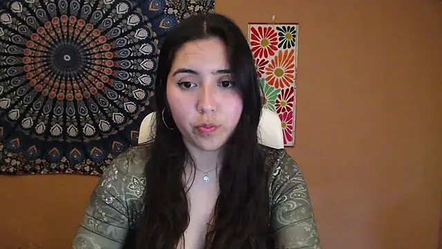 Snapshot of IntimateTales chatting on 02-21-25, 04:05 IntimateTales online show from 02-21-25, 04:05