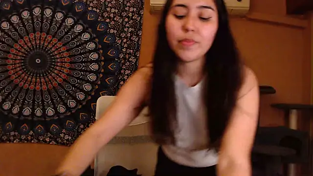 Snapshot of IntimateTales chatting on 03-13-25, 06:56 IntimateTales online show from 03-13-25, 06:56